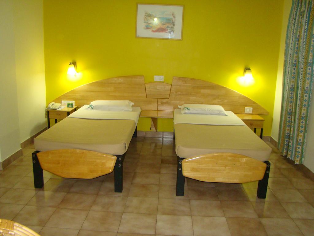 Tom'S Hotel Бангалор Стая снимка