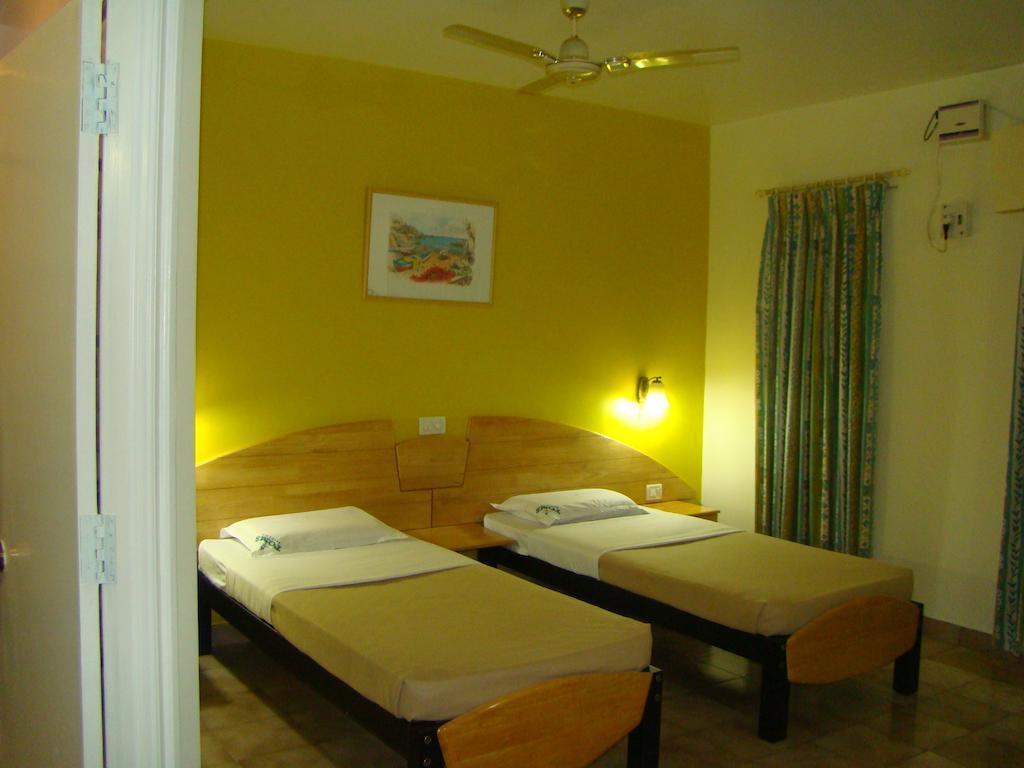 Tom'S Hotel Бангалор Стая снимка
